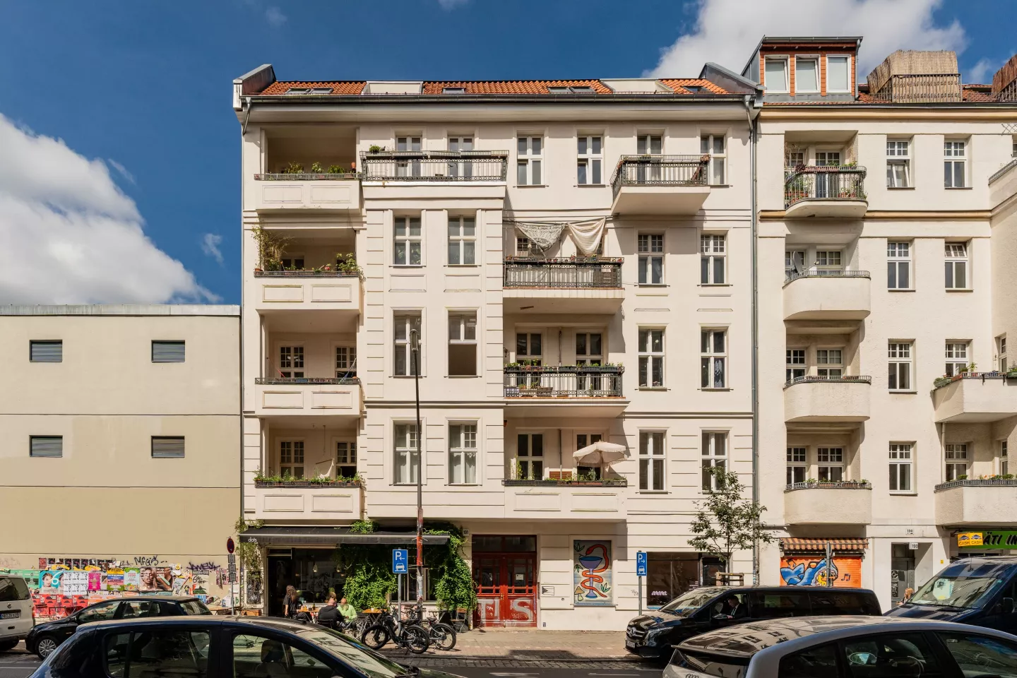 Berlin-Neukolln-Apartment-Building-Exterior-22